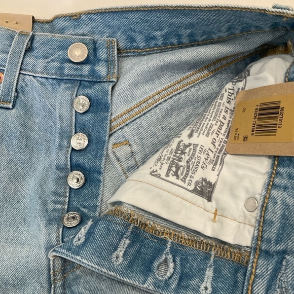 NWT Levi's High Rise Button Fly Jean Shorts Size 26 - Picture 5 of 11